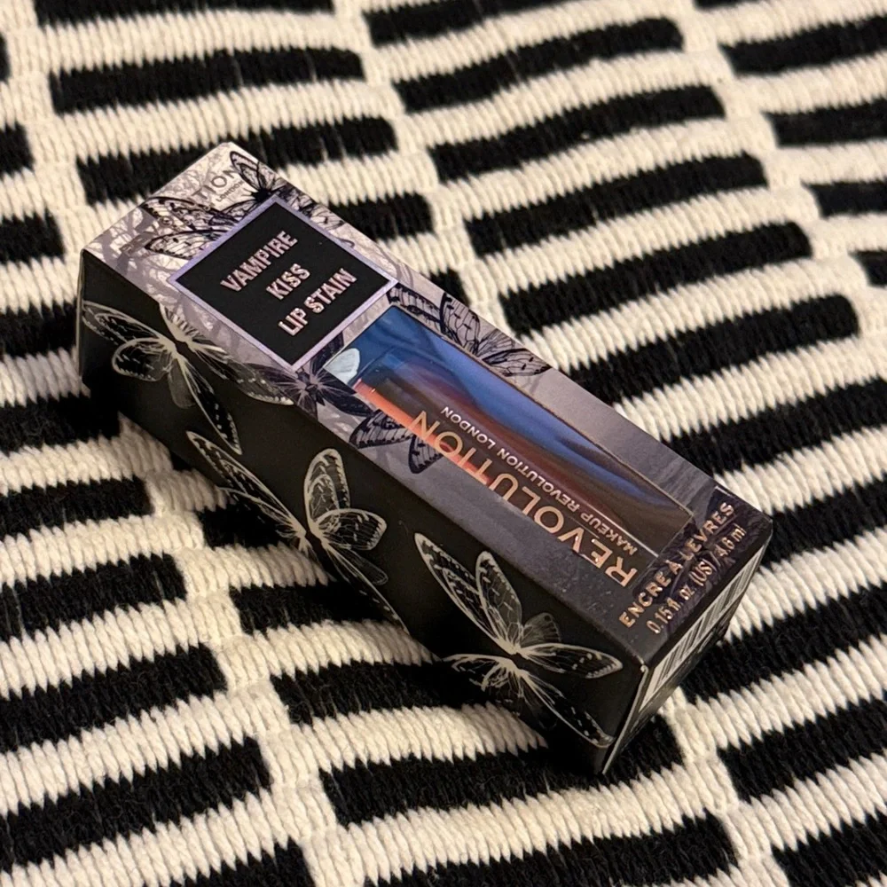 🌻 Revolution Makeup Vampire Kiss Lip Stain NWT